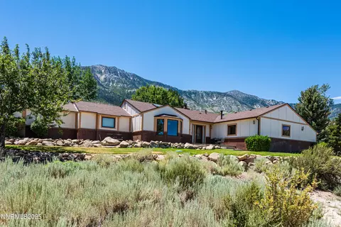 1004 Lakeside Dr, Gardnerville, NV 89460