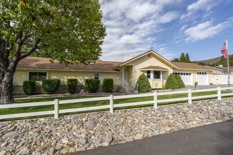 2490 Piping Rock Cir, Reno, NV 89502