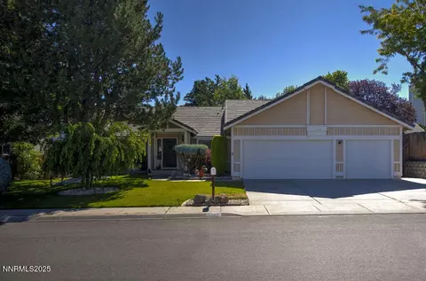 5276 Santa Rosa Ave, Sparks, NV 89436