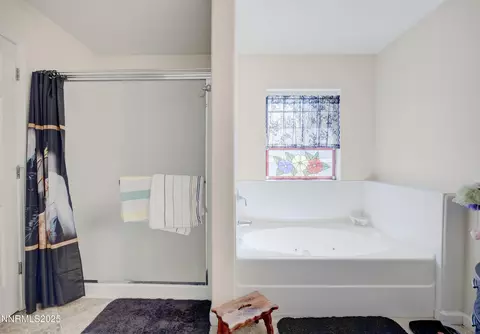Bath - 714 Noel Ln, Fallon, NV 89406 photo 3 of 3