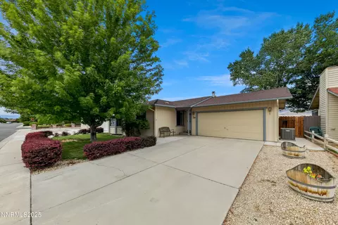 104 Woodlake Ct, Dayton, NV 89403