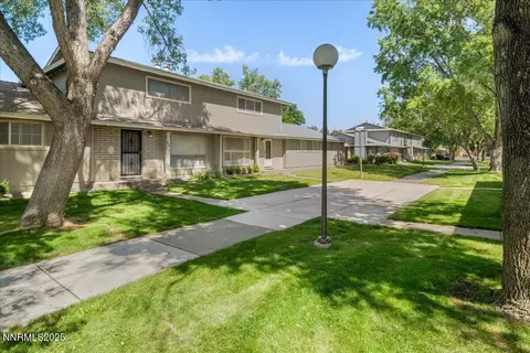 850 Woodberry Dr #2, Sparks, NV 89434