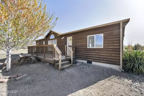 613 Magnetic Way, Dayton, NV 89403