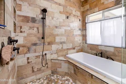 Bath - 4928 Oran Rd, Fallon, NV 89406 photo 3 of 3