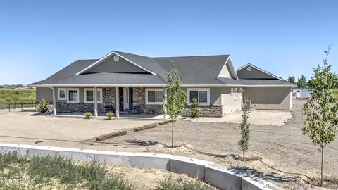 Exterior - 4928 Oran Rd, Fallon, NV 89406 photo 3 of 6