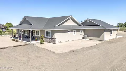Exterior - 4928 Oran Rd, Fallon, NV 89406 photo 4 of 6