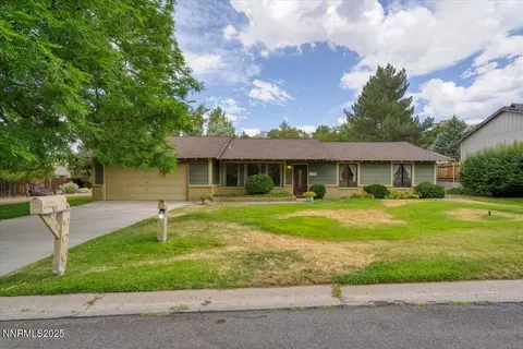 15565 Minnetonka Cir, Reno, NV 89521