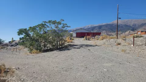 279 Mallet Dr, Walker Lake, NV 89415