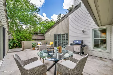 3904 Henry Ct, Reno, NV 89509