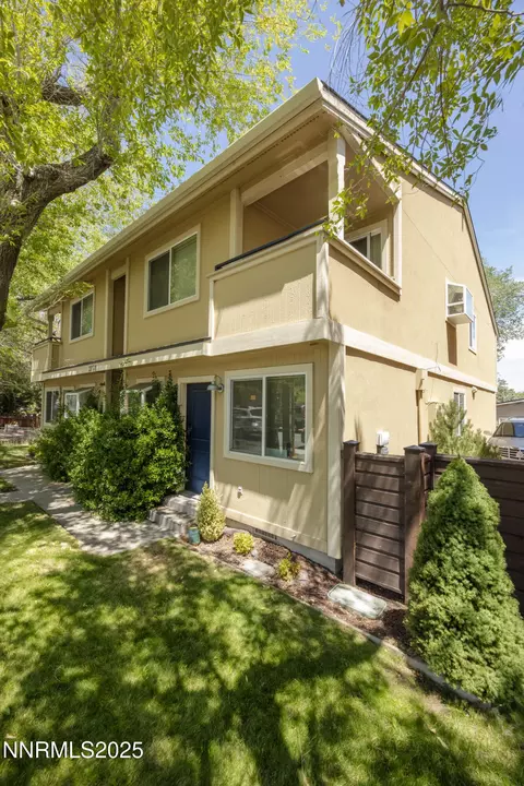 3090 Plumas St, Reno, NV 89509