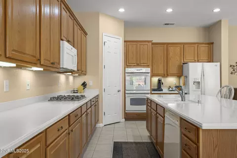 1697 Hearthstone Ct, Reno, NV 89521 photo 15