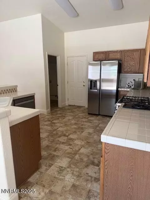 Kitchen - 667 Keppel St, Fallon, NV 89406 photo 6 of 6