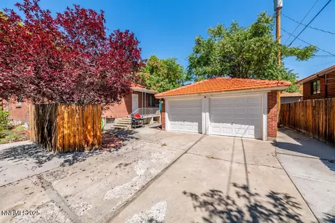 680 Edelweiss St, Reno, NV 89502