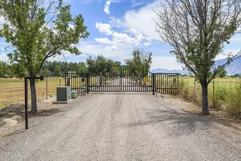 1141 Waterloo Ln, Gardnerville, NV 89460