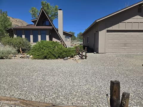 1886 Dayton St, Gardnerville, NV 89410
