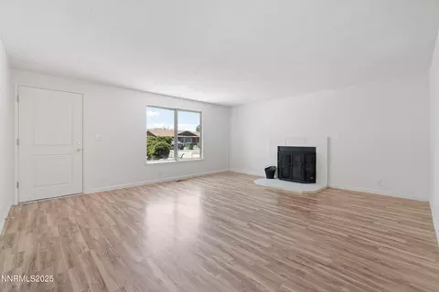 Living - 129 Ring Rd, Dayton, NV 89403 photo 2 of 3