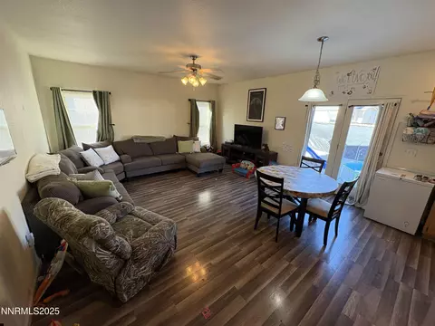 1241 Eider Cir, Fallon, NV 89406 photo 4