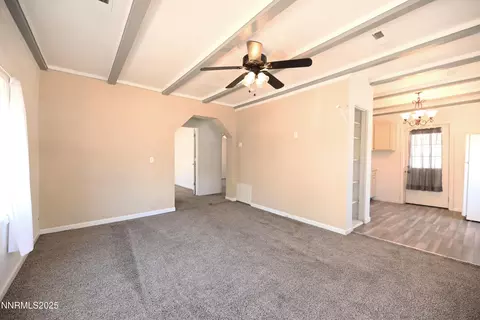 Living - 659 Esmeralda St, Fallon, NV 89406 photo 2 of 3