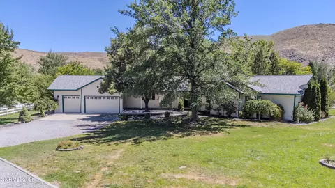 Exterior - 120 E Laramie Dr, Reno, NV 89521 photo 26 of 27