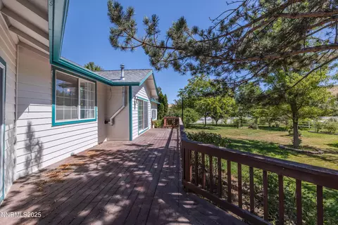 Exterior - 120 E Laramie Dr, Reno, NV 89521 photo 19 of 27