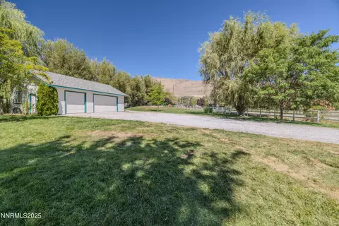 Exterior - 120 E Laramie Dr, Reno, NV 89521 photo 18 of 27