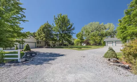 120 E Laramie Dr, Reno, NV 89521