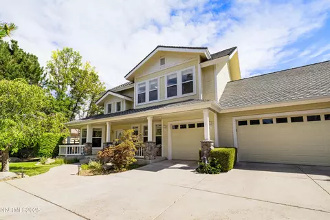 6851 Woodburn Ct, Sparks, NV 89436