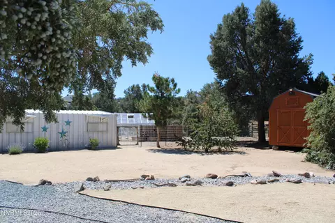 Exterior - 21945 Adobe Rd, Reno, NV 89521 photo 15 of 19