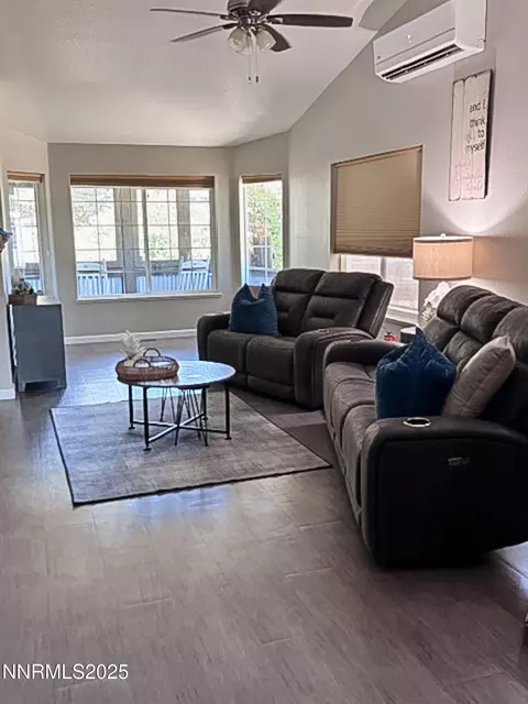 Living - 21945 Adobe Rd, Reno, NV 89521 photo 3 of 6