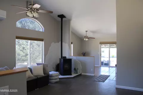 Living - 21945 Adobe Rd, Reno, NV 89521 photo 1 of 6