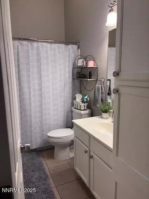Bath - 21945 Adobe Rd, Reno, NV 89521 photo 1 of 1