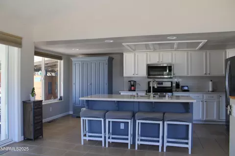 Kitchen - 21945 Adobe Rd, Reno, NV 89521 photo 1 of 2
