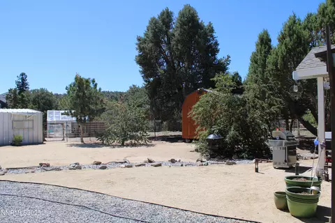 Exterior - 21945 Adobe Rd, Reno, NV 89521 photo 10 of 19