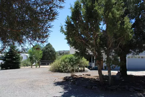 Exterior - 21945 Adobe Rd, Reno, NV 89521 photo 5 of 19