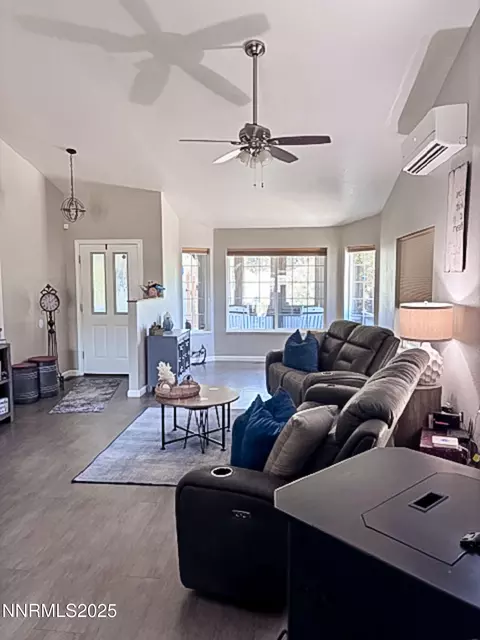 Living - 21945 Adobe Rd, Reno, NV 89521 photo 6 of 6