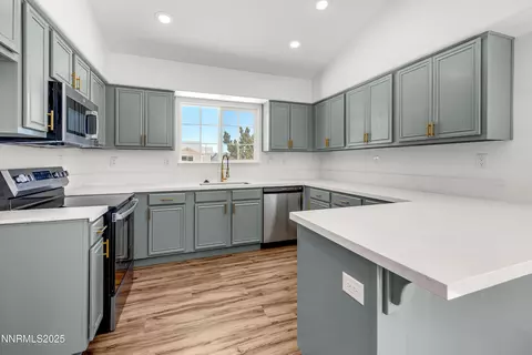 1464 Rosy Finch Dr, Spanish Springs, NV 89441