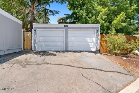 7529 Cumberland Cir, Reno, NV 89511