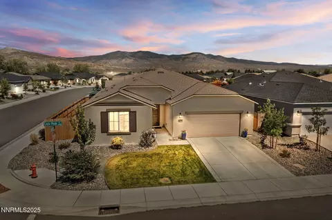 6421 Eagle Peak Dr, Carson City, NV 89701