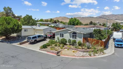 601 Jenni Ln, Mound House, NV 89706