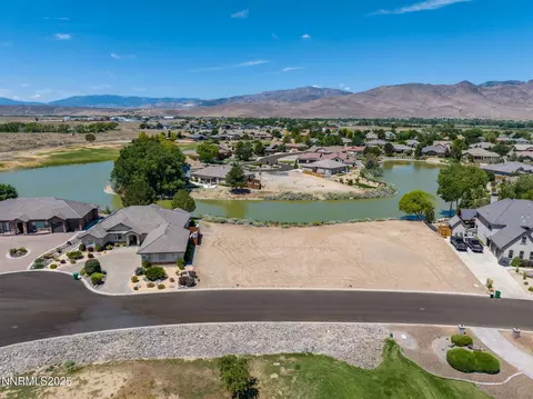 211 Carnoustie Ct, Dayton, NV 89403