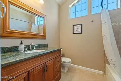 Bath - 2712 Starr Meadows Loop, Reno, NV 89519 photo 3 of 5