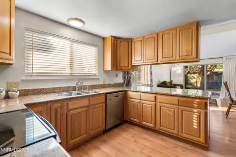 Kitchen - 4550 Rio Poco Rd, Reno, NV 89502 photo 4 of 6