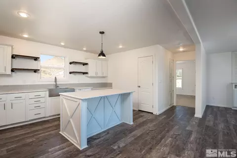 118 4th Ave, Yerington, NV 89447