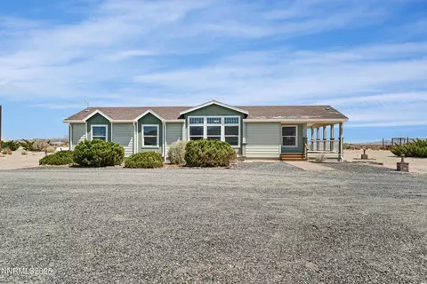 2535 E 3rd St, Silver Springs, NV 89429