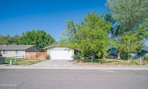 1398 Leonard Rd, Gardnerville, NV 89460