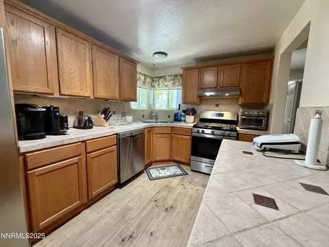 Kitchen - 1380 Pine Rd, Fallon, NV 89406 photo 2 of 3