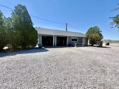 Exterior - 1380 Pine Rd, Fallon, NV 89406 photo 2 of 8