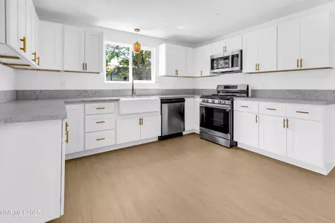 30 N Patterson Pl, Sparks, NV 89436