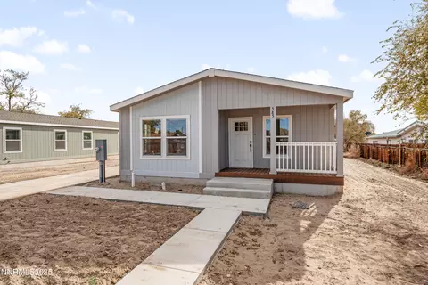585 Babb Pl, Fallon, NV 89406 photo 3