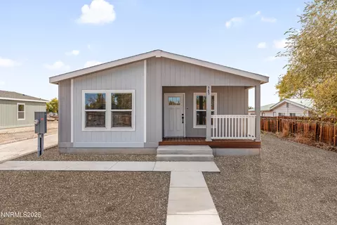 585 Babb Pl, Fallon, NV 89406 photo 2